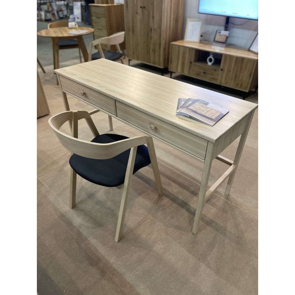 Bukowa konsola w stylu skandynawskim Scandic