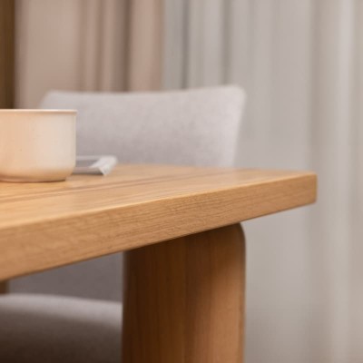 Stół dębowy MIKA w stylu japandi | lity dąb 4 cm |